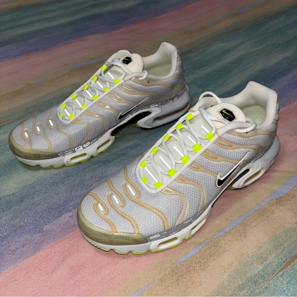 Nike Air Max Plus 'Reflective Logo' White Sneaker men’s size 12 -  DB0682-002 TN